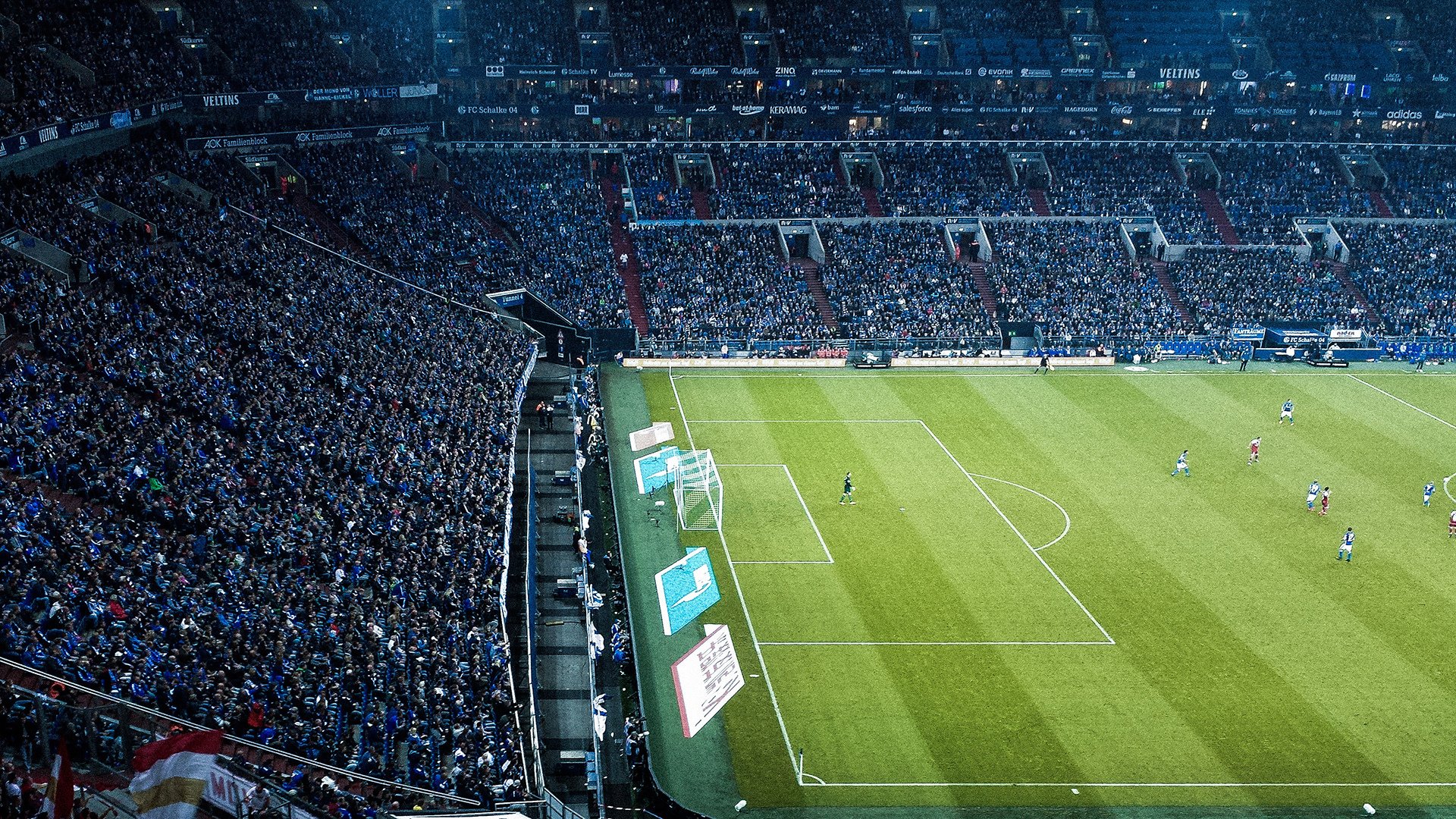 英超球队通过AI分析优化多角度高压逼抢覆盖区域，英超prizm choice